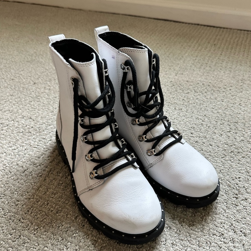 Sorel Lennox Boots Size 8